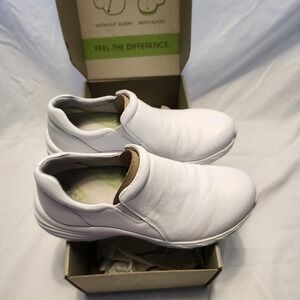 Women's Leather Align Dorrin Shoes Size 6M White Nursing Medical Uniform Shoes